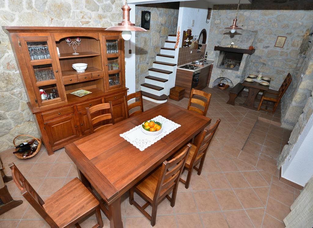 House Dida Mate - Cozy House In Nature With Heated Pool Tučepi Extérieur photo