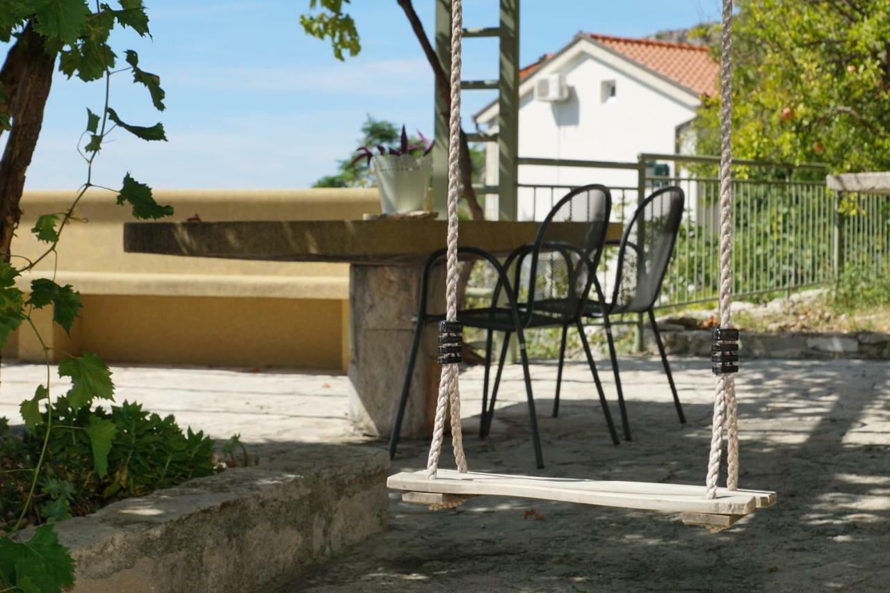House Dida Mate - Cozy House In Nature With Heated Pool Tučepi Extérieur photo
